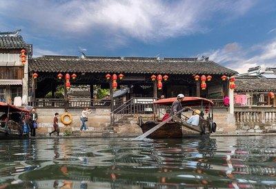 楓涇古鎮(zhèn)景區(qū)景點逐步開放,向全國醫(yī)務(wù)工作者送出&ldquo;免費游覽&rdquo;福利